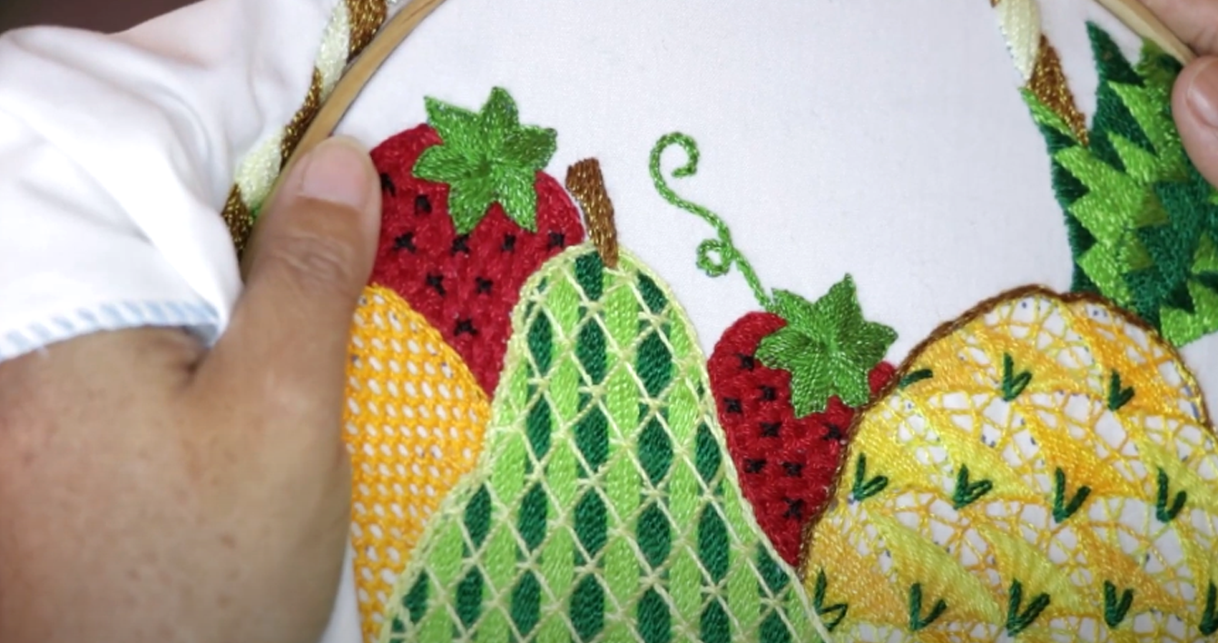 Como bordar FRESAS FACILES 🍓 | BF 23