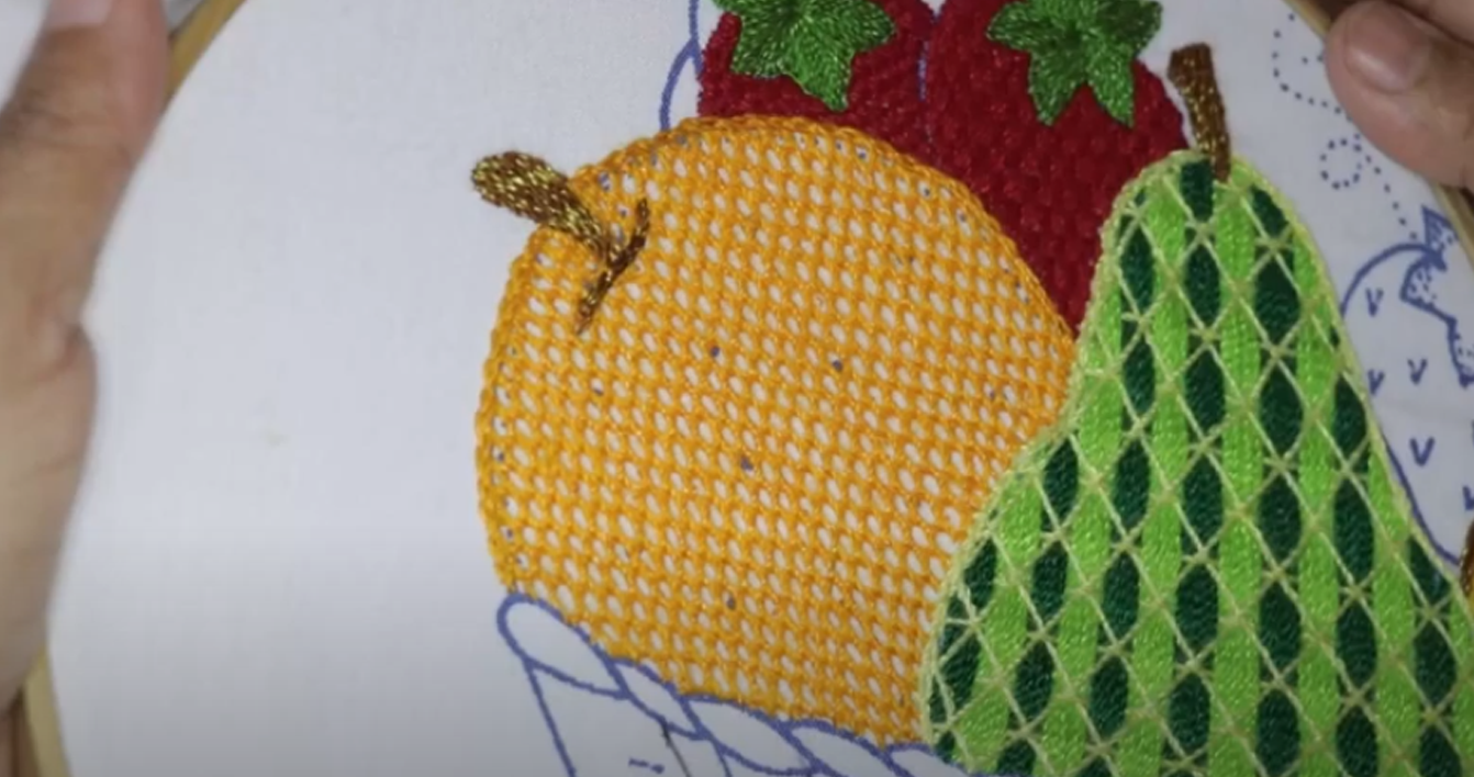 Como bordar una bonita PERA | BF 20