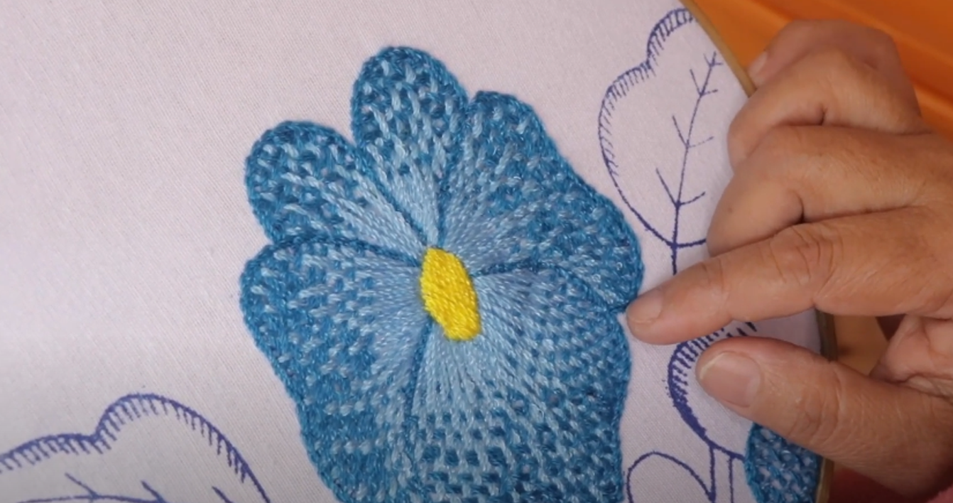 Bordado fantasia FLOR PENSAMIENTO | BF 42