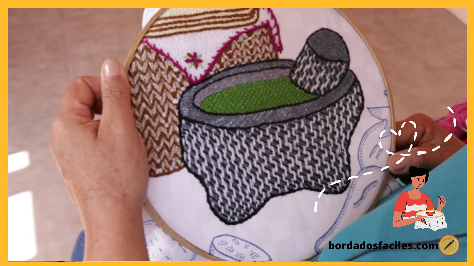Bordado con forma de molcajete