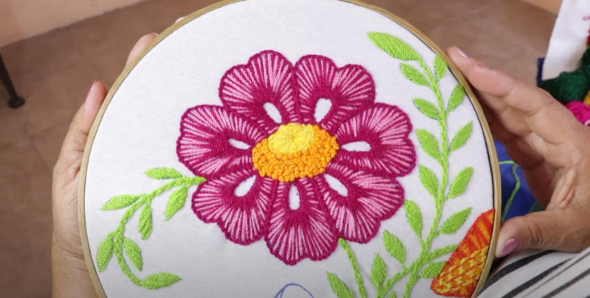 FLOR FACIL & SENCILLA PARA TUS SERVILLETAS