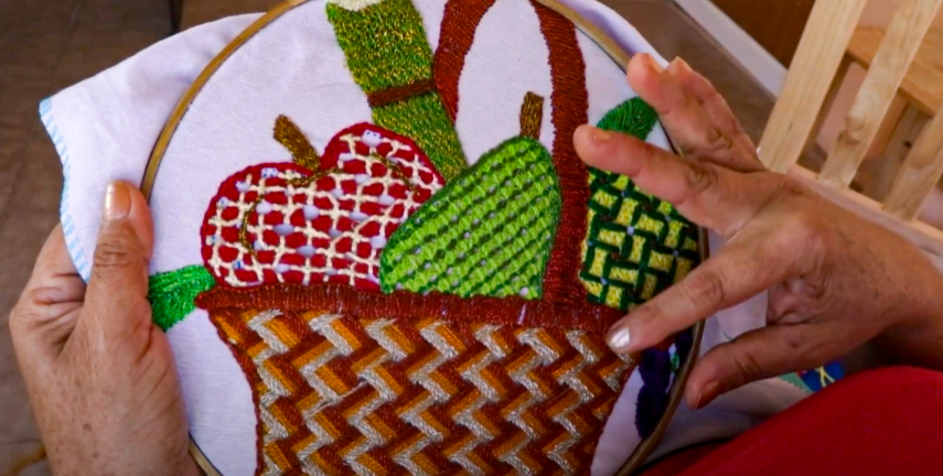 Bordado Fantasia FACIL para CANASTO de frutas